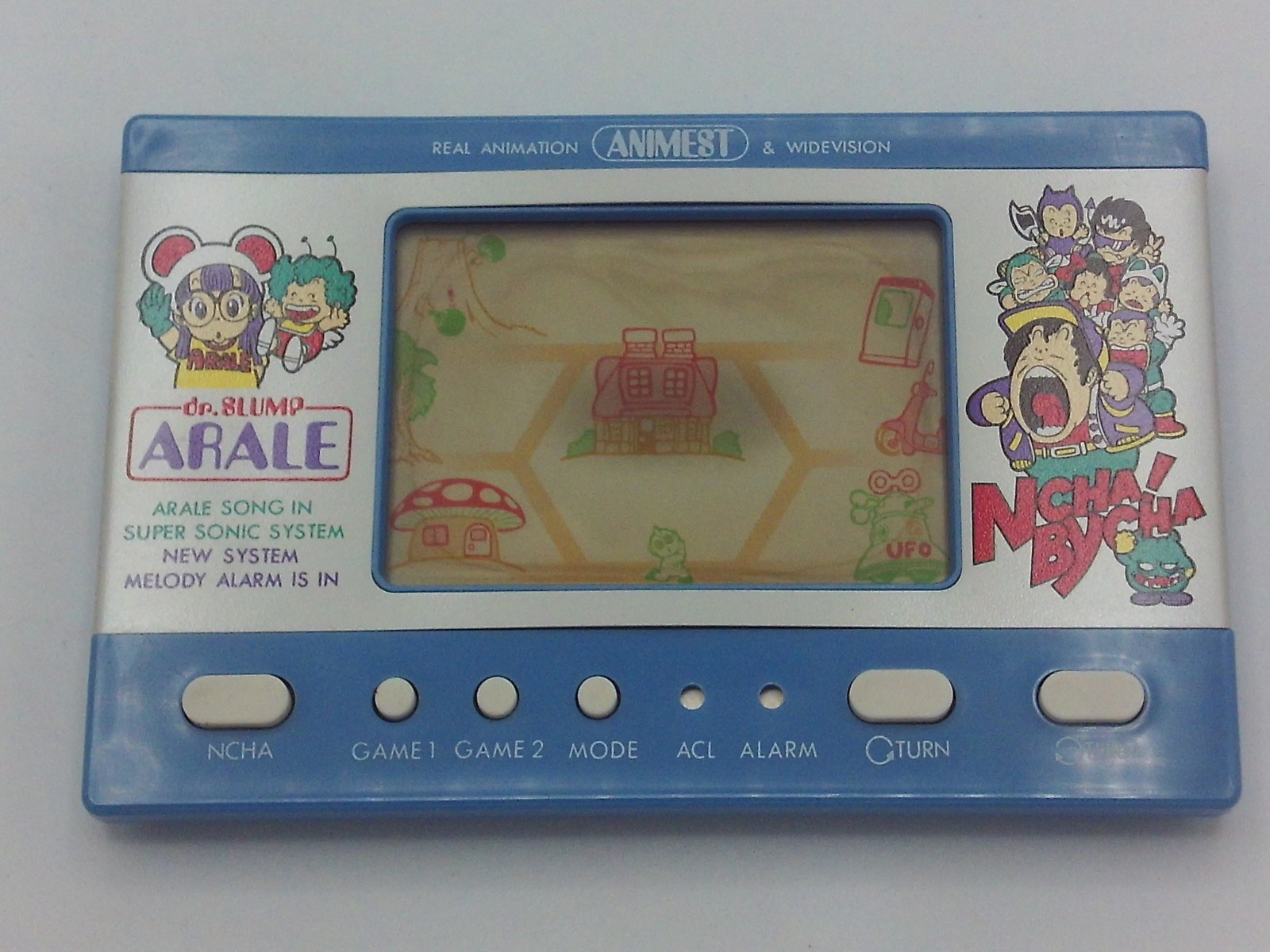 Dr. Slump Arale Part III: Ncha! Bycha (white/blue)