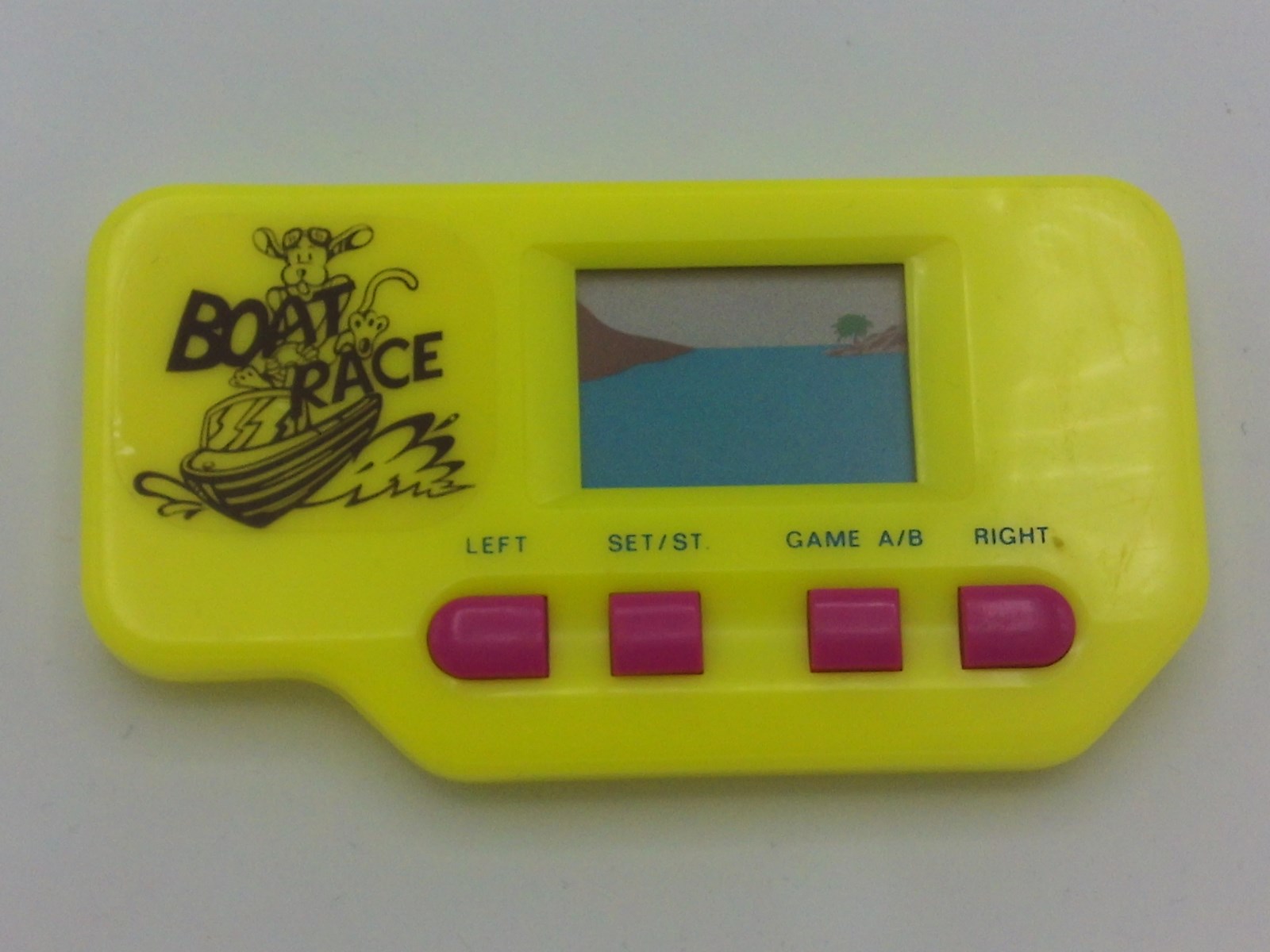 Boat Race (yellow version)