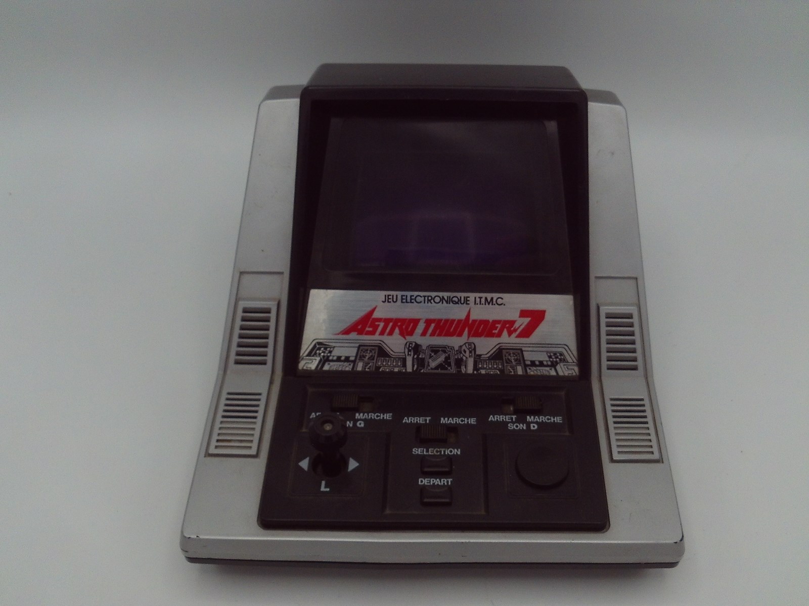 Astro Thunder 7