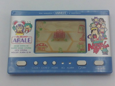 Dr. Slump Arale Part III: Ncha! Bycha (white/blue)